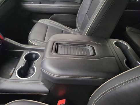 Used 2021 GMC Yukon SLT image 27