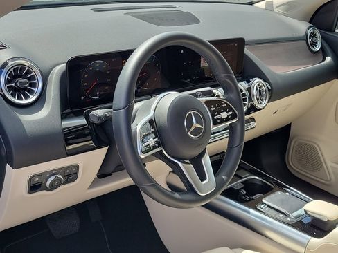 Certified 2023 Mercedes-Benz GLA 250 image 22