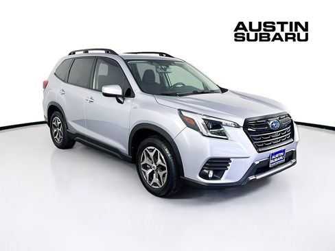 Used 2024 Subaru Forester Premium AWD/4WD image 1