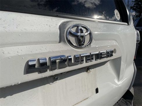 Used 2021 Toyota 4Runner SR5 image 8