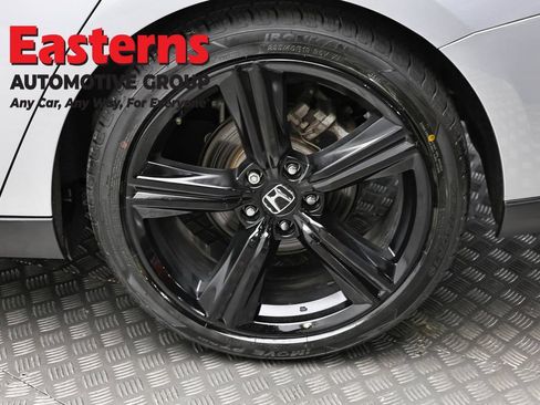 Used 2023 Honda Accord Sport image 8
