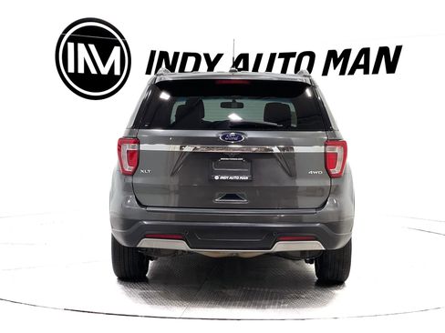 Used 2019 Ford Explorer XLT w/ Equipment Group 202A AWD/4WD image 5