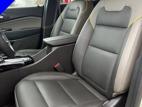 Used 2024 Chevrolet Trax ACTIV w/ Sunroof Package image 12