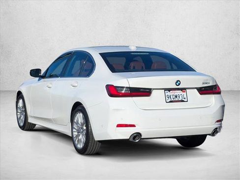 Certified 2024 BMW 330i Sedan w/ Premium Package image 8