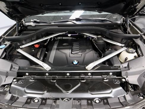 Used 2022 BMW X7 xDrive40i w/ Executive Package image 19