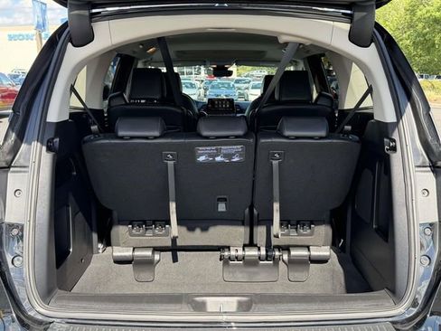 Certified 2026 Honda Odyssey EX-L image 9
