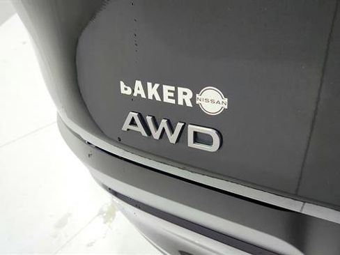 Certified 2025 Nissan Murano SV image 57