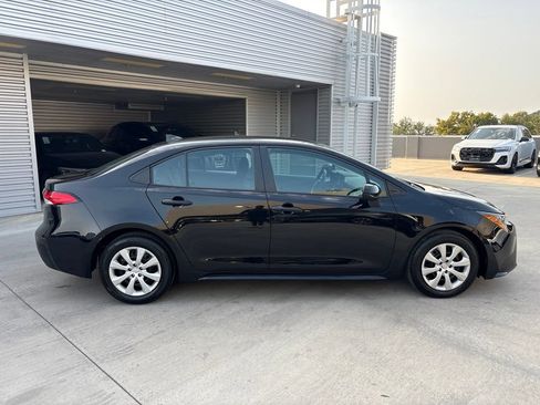 Used 2026 Toyota Corolla LE FWD image 4