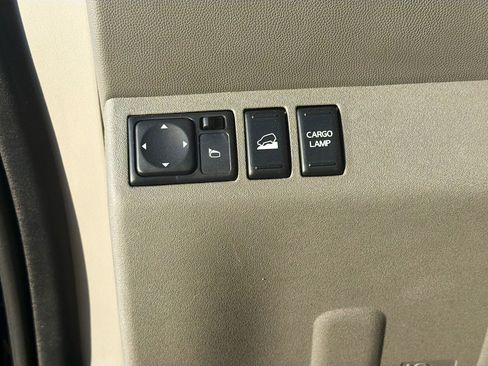 Used 2017 Nissan Frontier SV AWD/4WD image 16