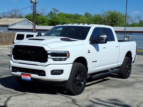 Used 2024 RAM 2500 Laramie w/ Night Edition image 15