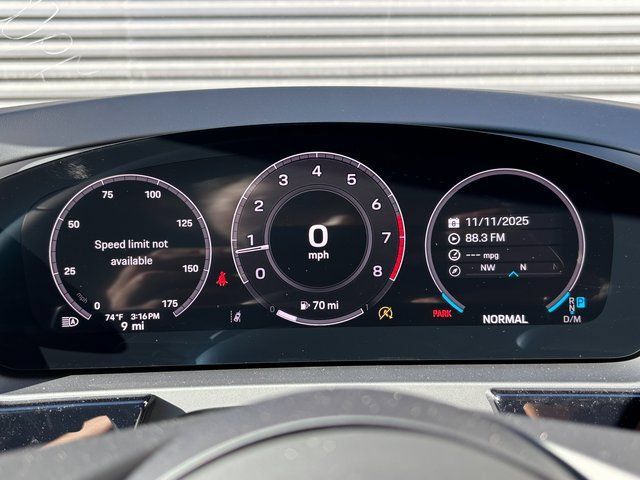 Used 2026 Porsche Cayenne AWD/4WD image 17