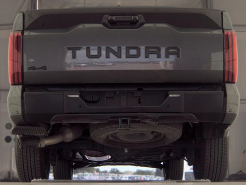 Used 2023 Toyota Tundra SR5 w/ SR5 Convenience Package AWD/4WD image 10