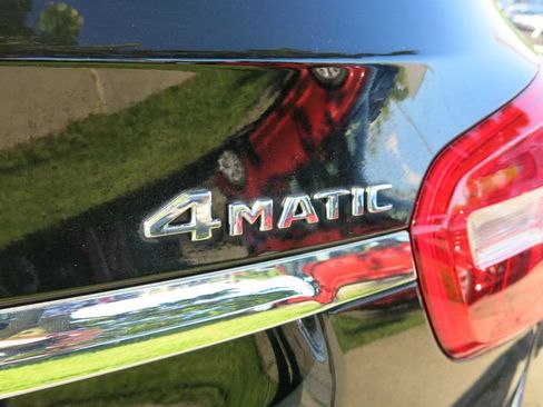 Used 2020 Mercedes-Benz GLA 250 4MATIC image 10