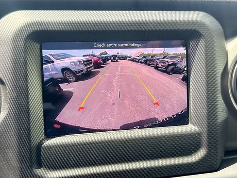 Used 2023 Jeep Wrangler Unlimited w/ Cold Weather Group AWD/4WD image 16