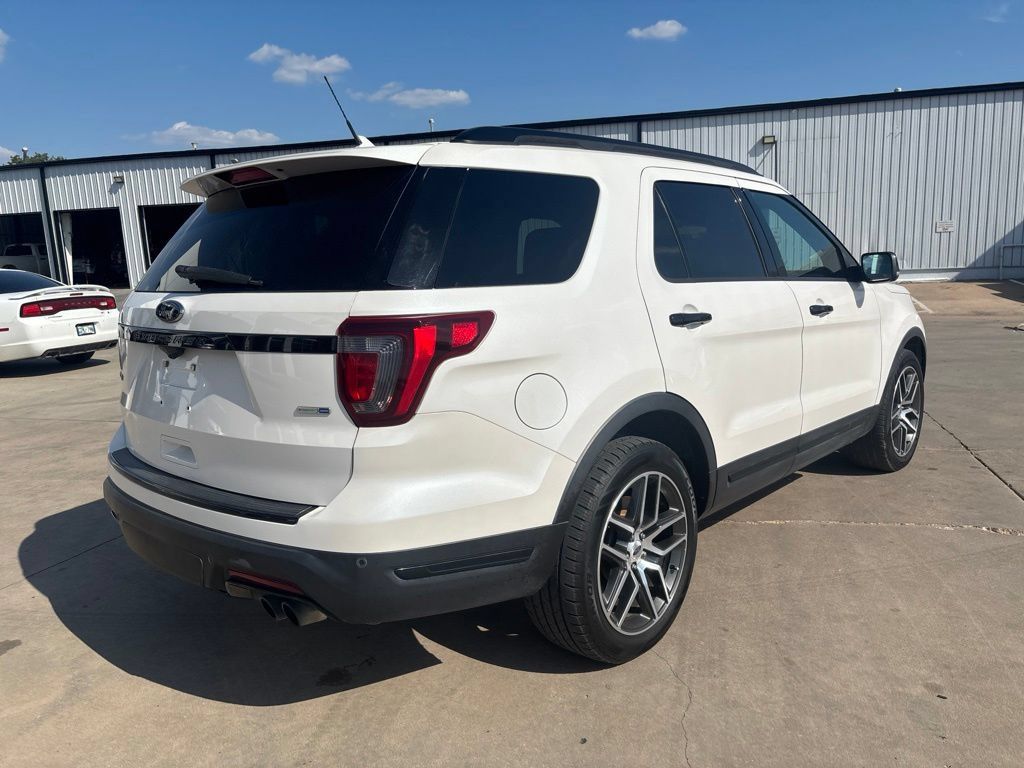 Used 2018 Ford Explorer Sport w/ Equipment Group 401A AWD/4WD image 7