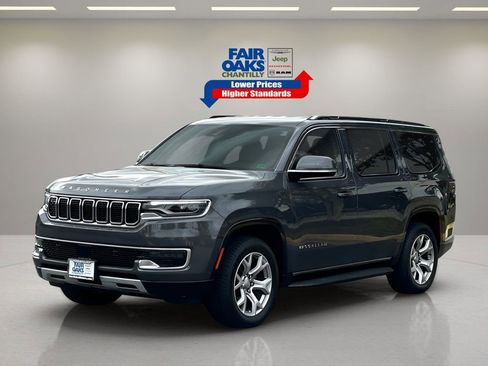 Used 2022 Jeep Wagoneer Series II image 3