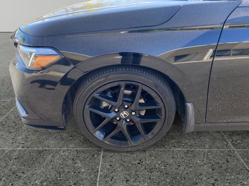 Used 2023 Honda Civic Sport image 14