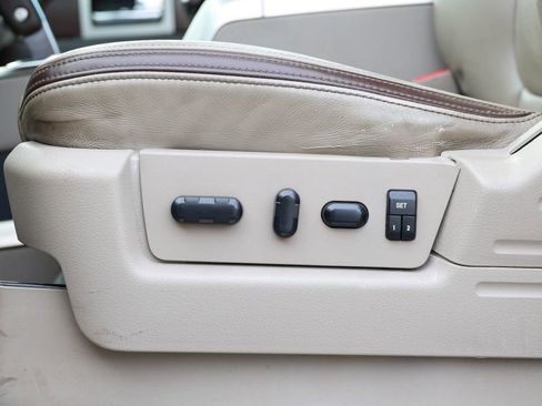 Used 2009 Ford F150 Lariat image 35