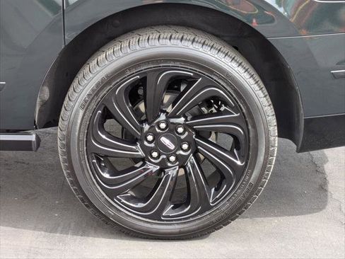 New 2023 Lincoln Navigator L Black Label image 9