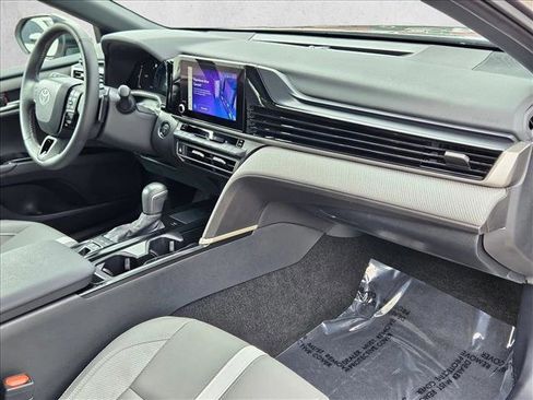 Used 2025 Toyota Camry SE w/ Convenience Package AWD/4WD image 21