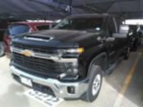 Used 2025 Chevrolet Silverado 2500 LT w/ Convenience Package image 1