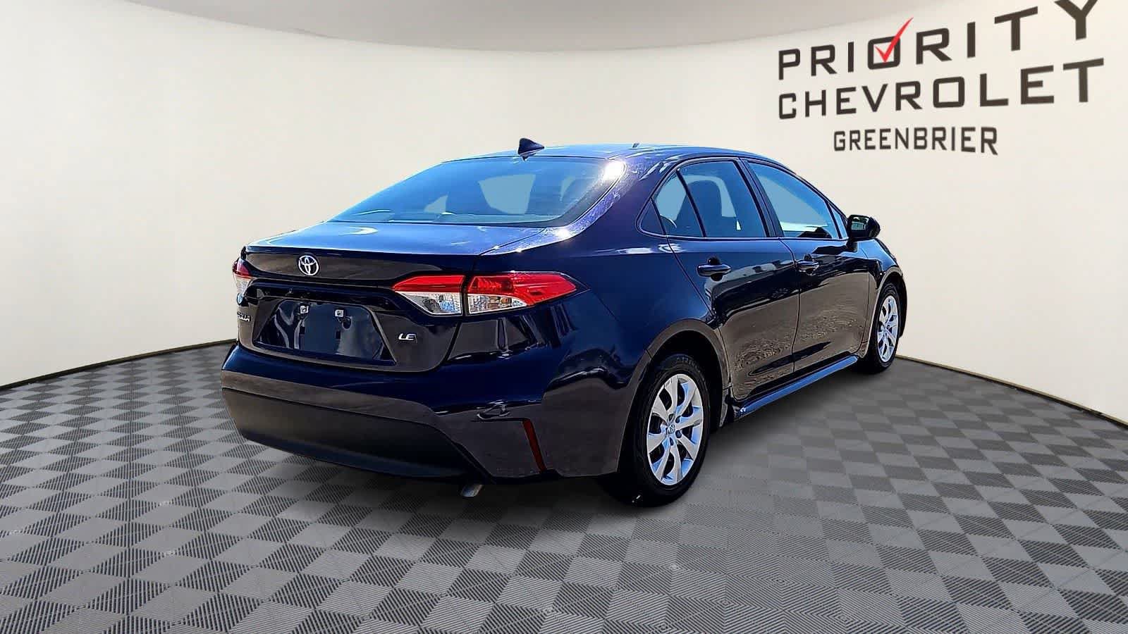 Used 2024 Toyota Corolla LE FWD image 8