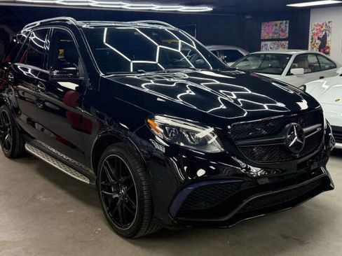 Used 2016 Mercedes-Benz GLE 63 AMG 4MATIC image 9