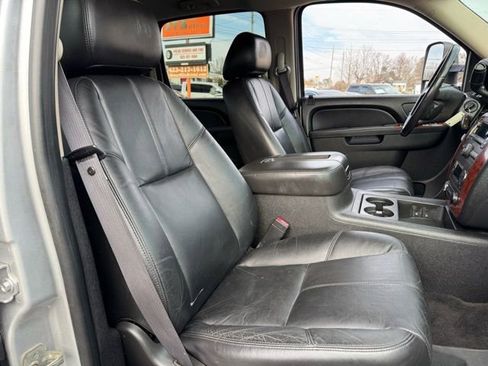 Used 2011 Chevrolet Silverado 3500 LTZ w/ LTZ Plus Package image 16