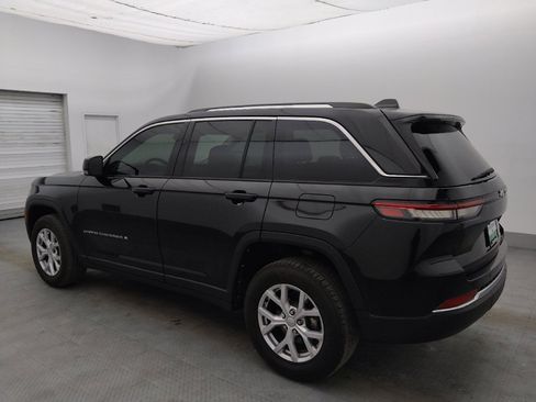 Used 2022 Jeep Grand Cherokee Limited w/ Trailer Tow Prep Group (B) RWD image 3