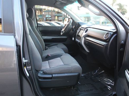 Used 2018 Toyota Tundra SR5 RWD image 10