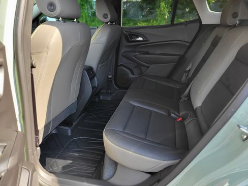 Certified 2026 Chevrolet Trax ACTIV w/ Driver Confidence Package FWD image 30