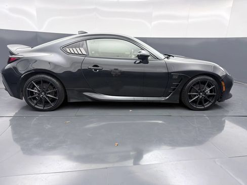 Used 2023 Toyota GR86 Premium w/ ALL Weather Mat Package (TMS) RWD image 8