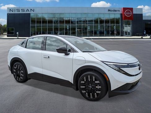 New 2026 Nissan Leaf Platinum+ w/ Cargo Package (Platinum+) FWD image 7