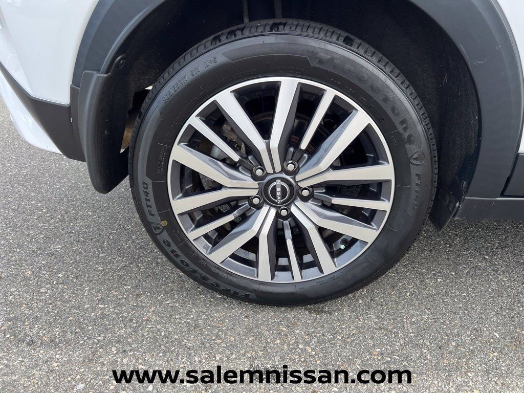 Used 2023 Nissan Kicks SV FWD image 26