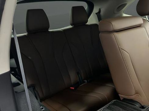 Used 2024 Acura MDX SH-AWD w/ Advance Package image 25