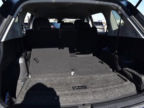 Used 2023 Volkswagen Tiguan SE image 24