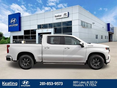 Used 2022 Chevrolet Silverado 1500 High Country w/ Technology Package AWD/4WD image 4