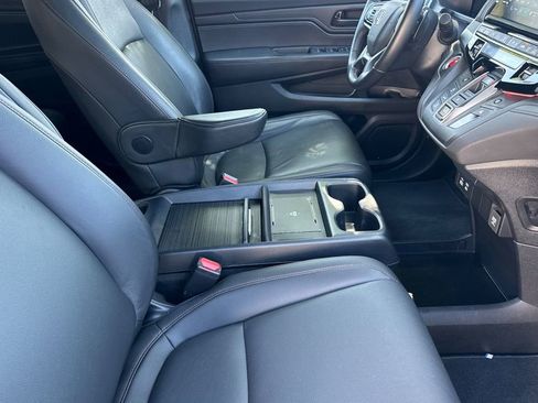 Certified 2025 Honda Odyssey Sport-L image 18
