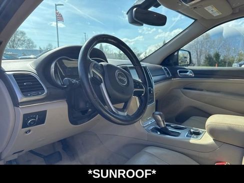 Used 2017 Jeep Grand Cherokee Overland image 7