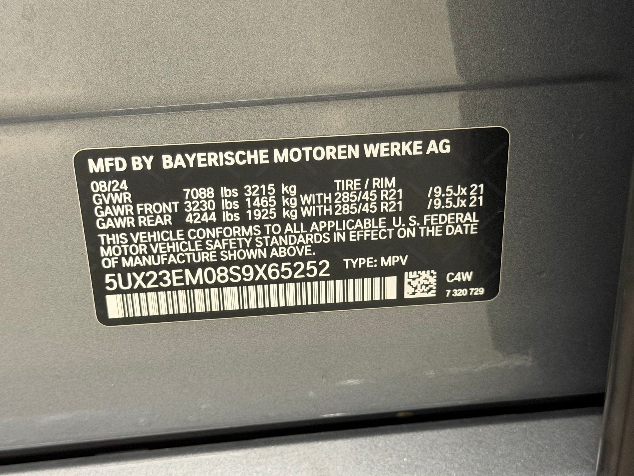 Used 2025 BMW X7 xDrive40i AWD/4WD image 41