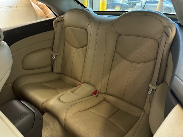 Used 2014 INFINITI Q60 Convertible w/ Premium Package RWD image 30
