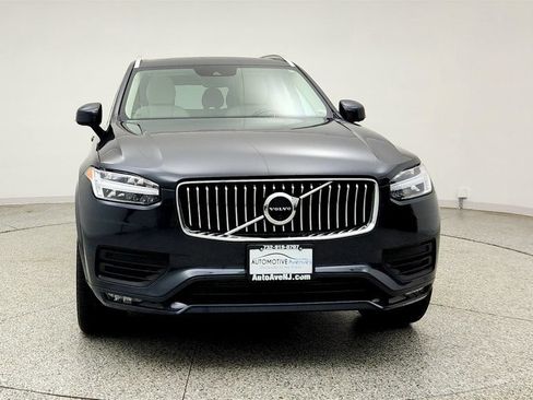 Used 2022 Volvo XC90 T5 Momentum w/ Advanced Package FWD image 2