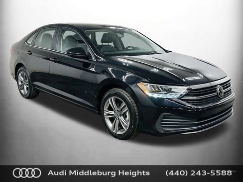 Used 2023 Volkswagen Jetta SE w/ Panoramic Sunroof Package FWD image 1
