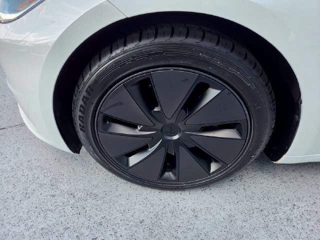 Used 2024 Tesla Model 3 Standard Range RWD image 6