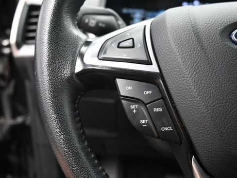 Used 2024 Ford Edge SEL AWD/4WD image 19