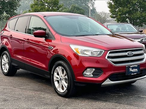 Used 2017 Ford Escape SE w/ SE Cold Weather Package FWD image 38