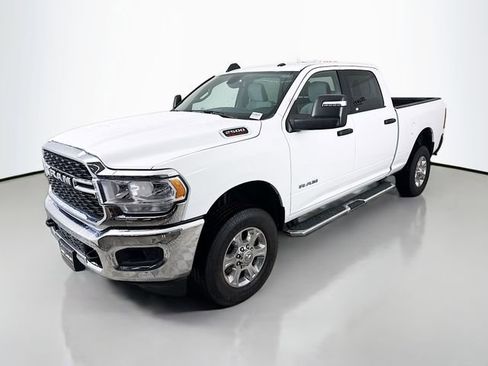 Used 2024 RAM 2500 Big Horn w/ Bed Utility Group image 3