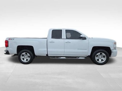 Used 2018 Chevrolet Silverado 1500 LT w/ All Star Edition AWD/4WD image 14