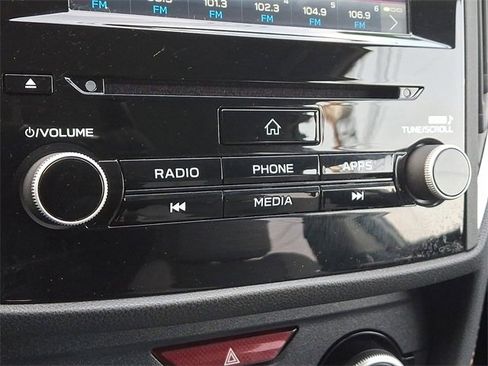 Used 2023 Subaru Crosstrek 2.0i Premium image 15