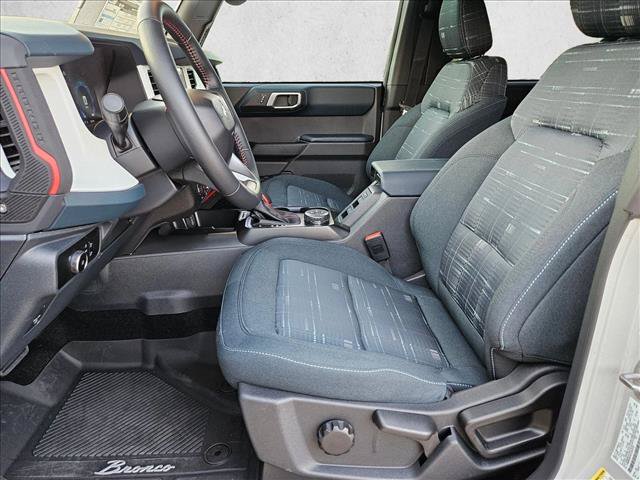 New 2026 Ford Bronco Heritage Edition AWD/4WD image 4